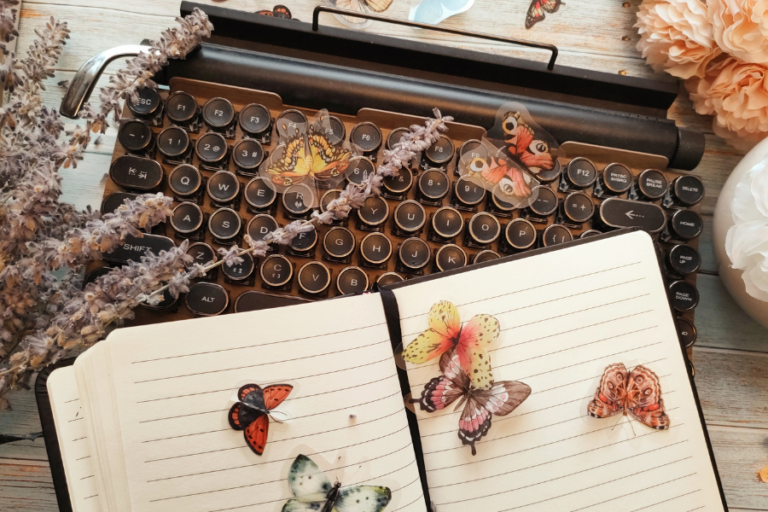 Chris Alcazar-architecte-des-mots-relecture-correction a propos écriture